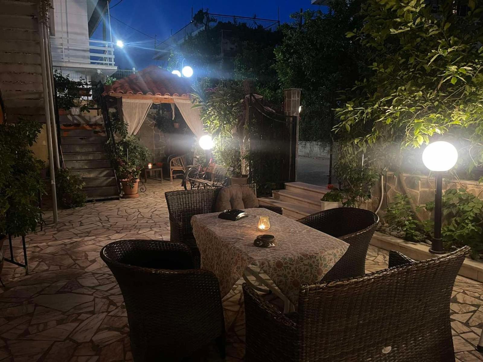 Pislis Rooms Kamena Vourla Exterior foto